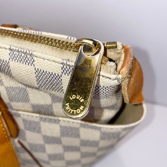 ββSOLDββLouis Vuitton Totally PM tote - Picture 5 of 11